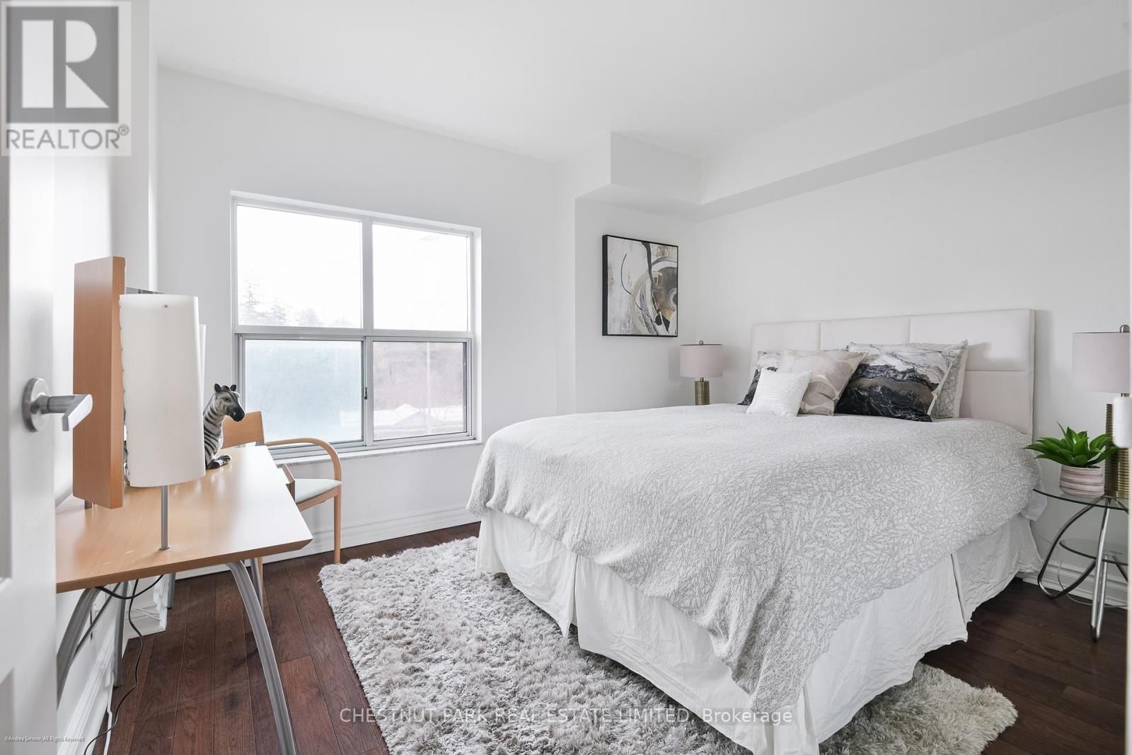 201 - 97 LAWTON BOULEVARD Image 6