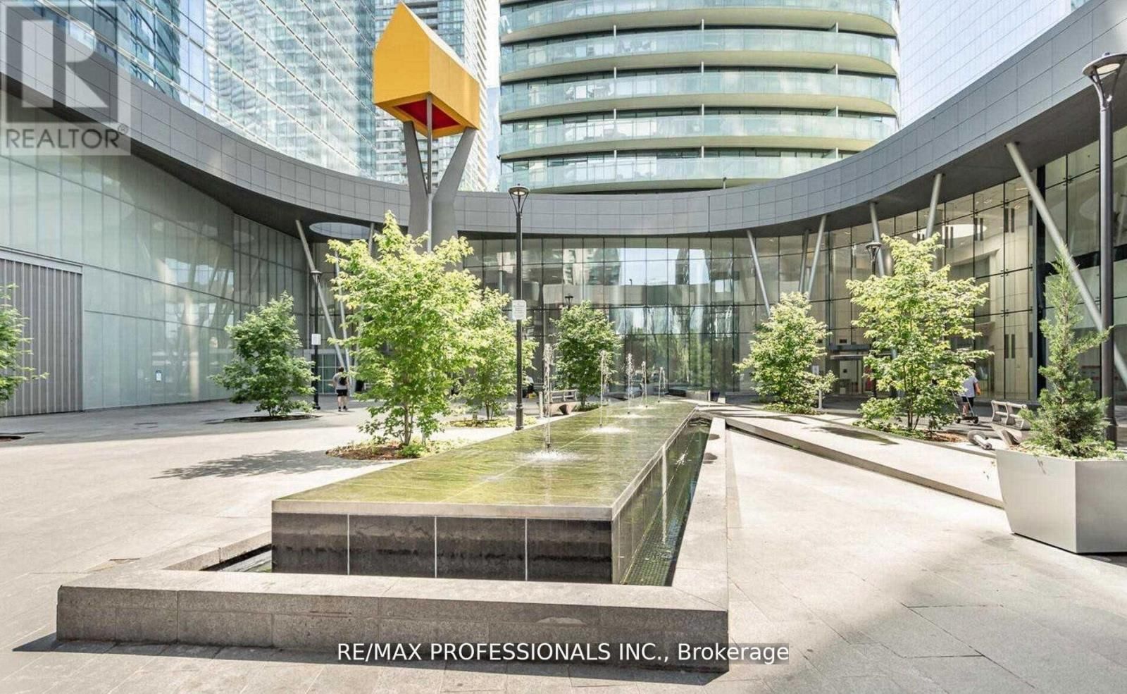 2503 - 12 YORK STREET Image 22