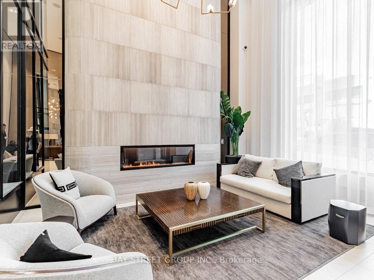 1910 - 2020 BATHURST STREET Image 21