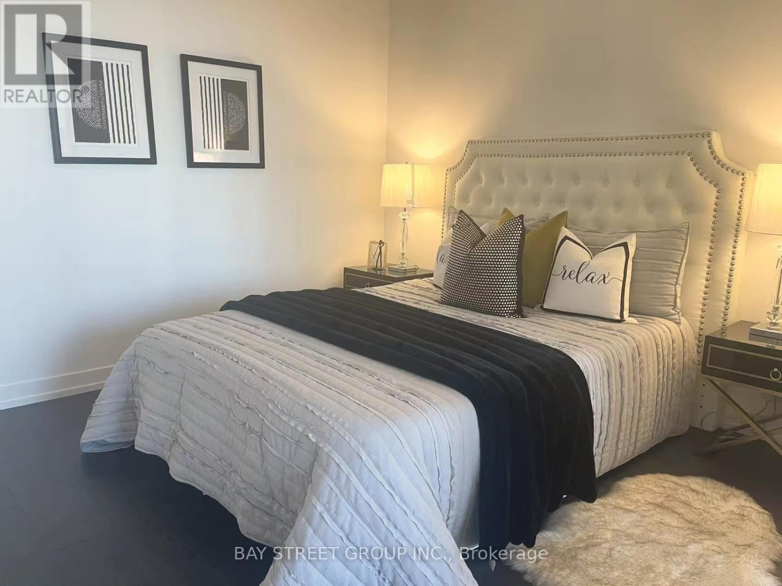 1910 - 2020 BATHURST STREET Image 9