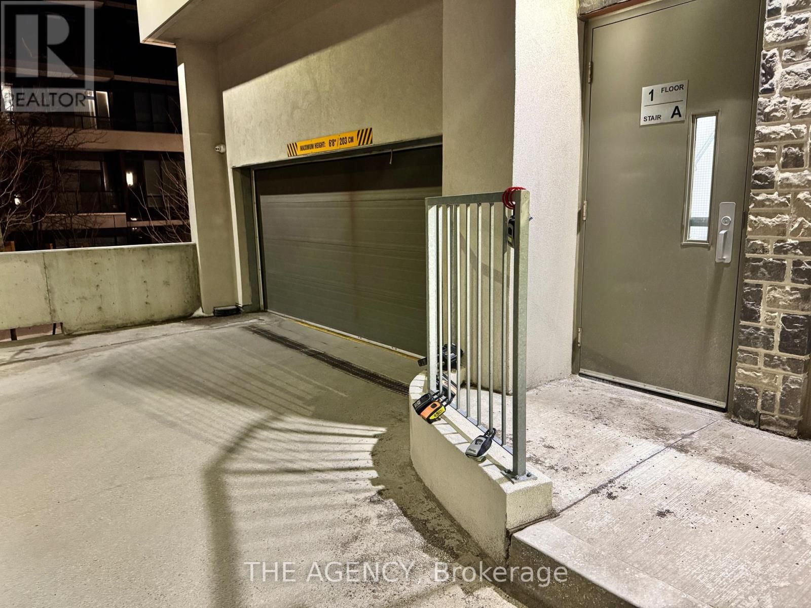 305 - 2 TEAGARDEN COURT Image 16