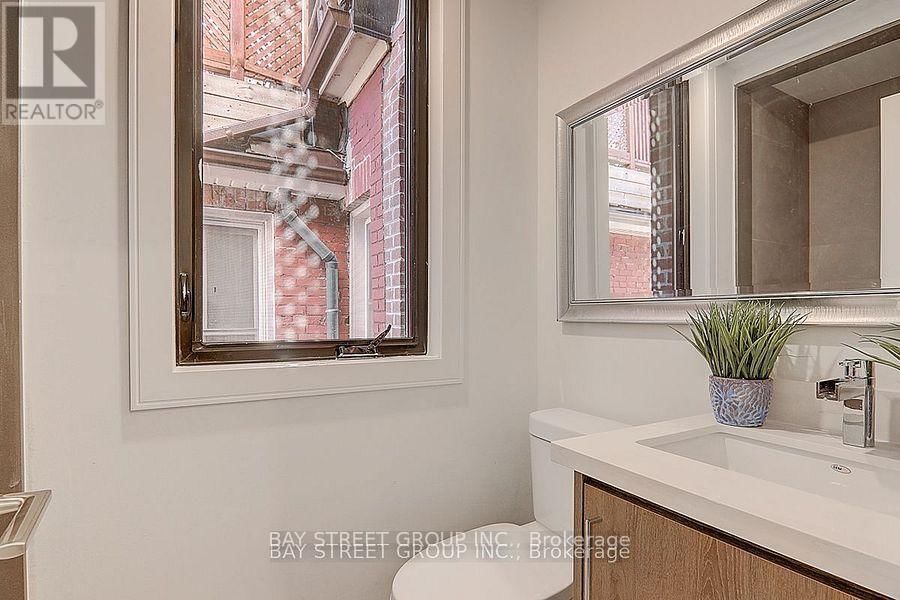 329 CLINTON STREET Image 15