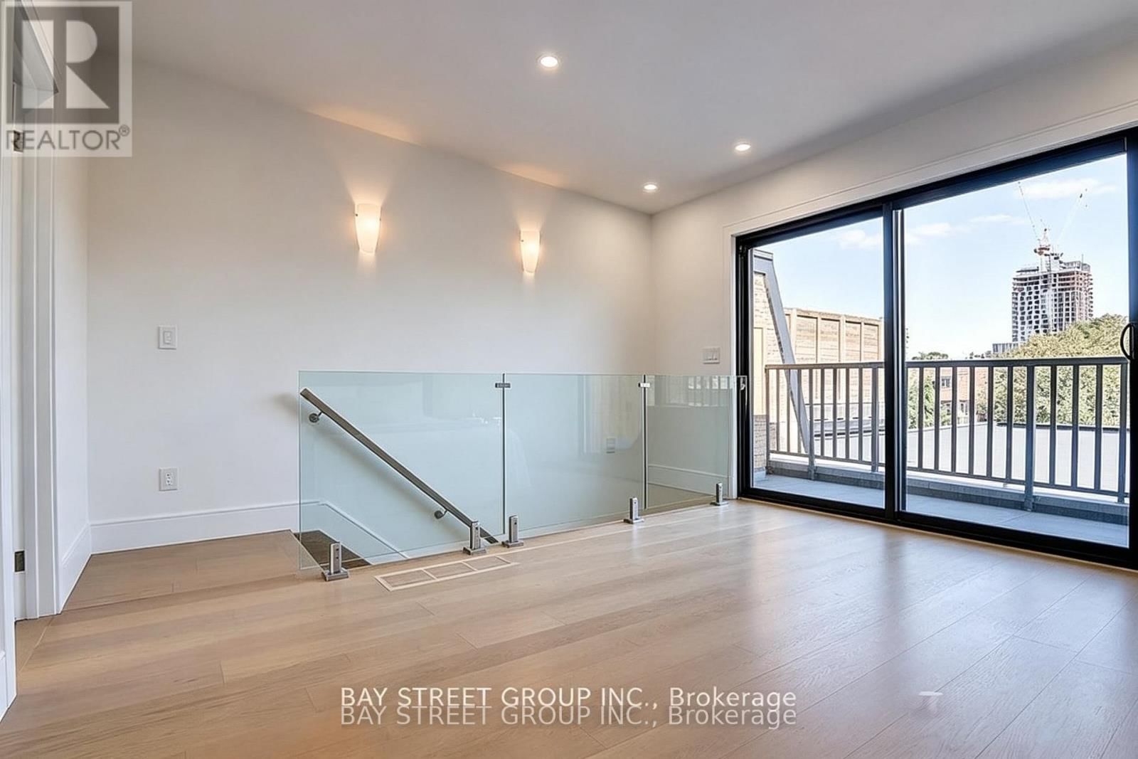 329 CLINTON STREET Image 20