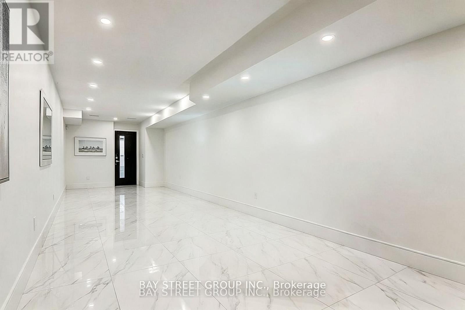 329 CLINTON STREET Image 27