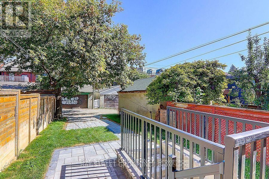 329 CLINTON STREET Image 29