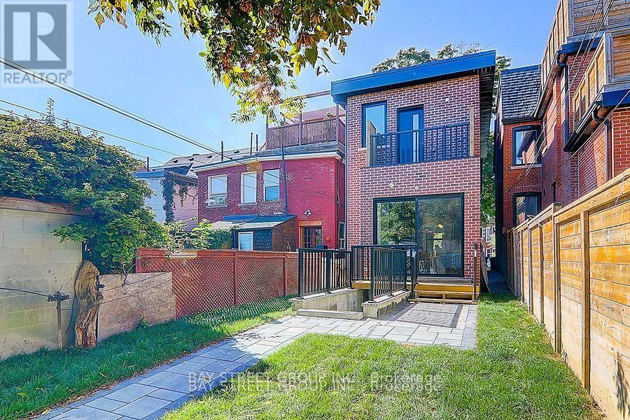 329 CLINTON STREET Image 31