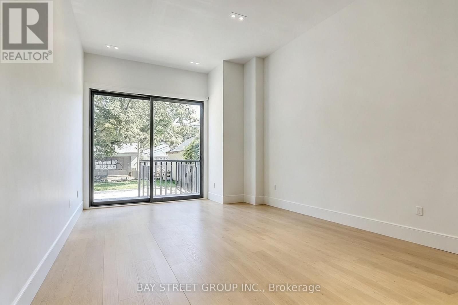 329 CLINTON STREET Image 5