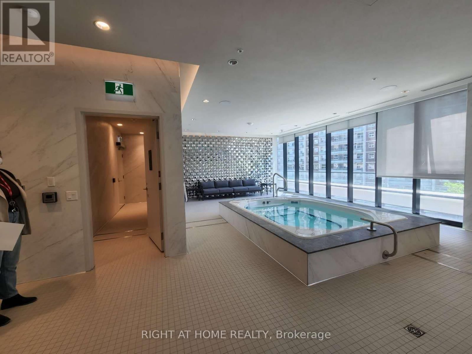 3418 - 585 BLOOR STREET EAST Image 9