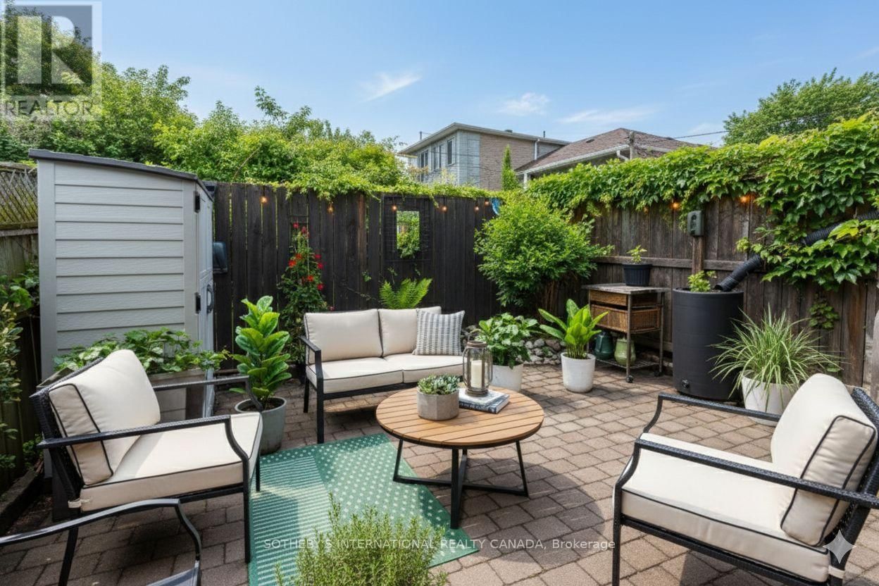 412 WELLESLEY STREET EAST Image 10