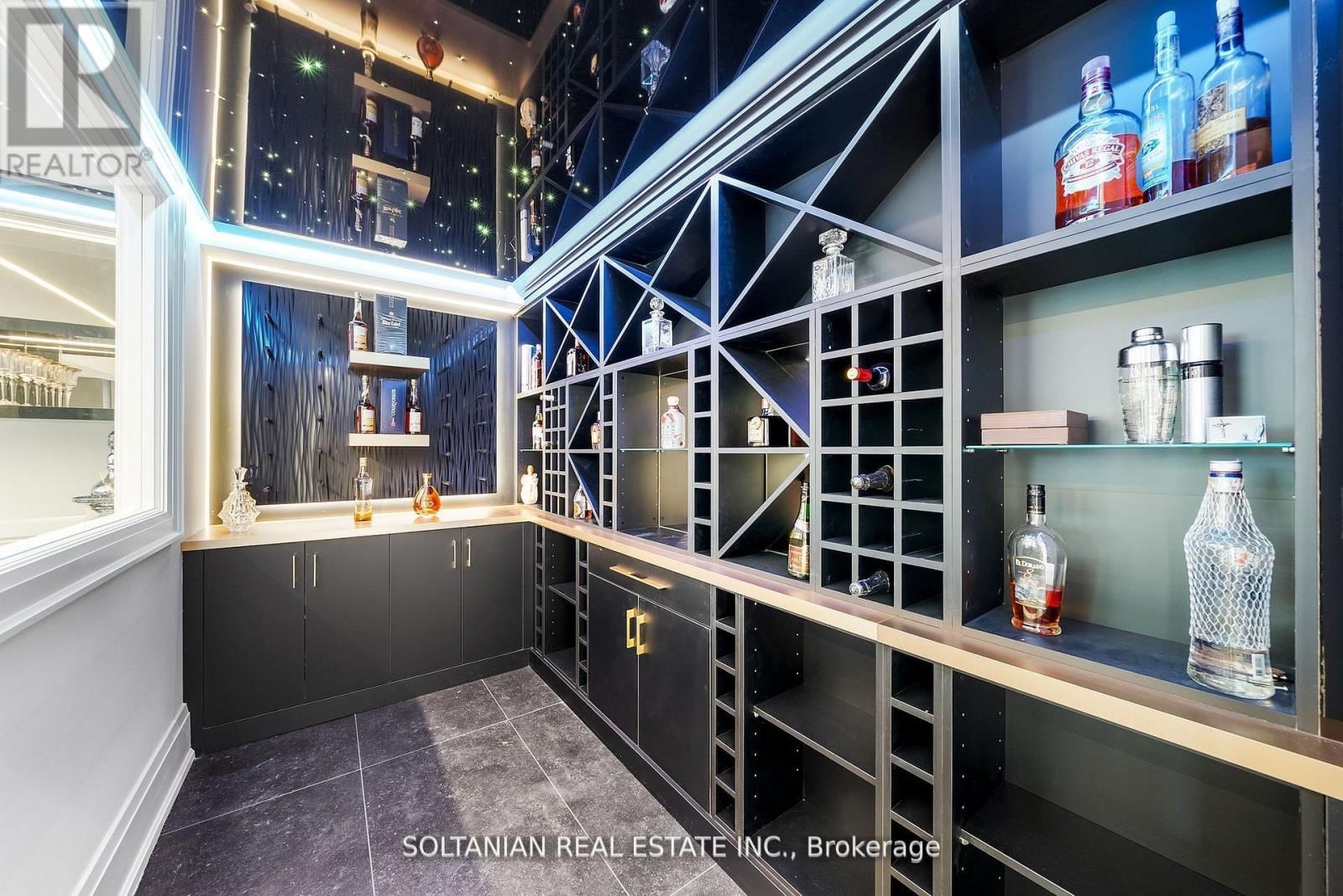 319 BETTY ANN DRIVE Image 34