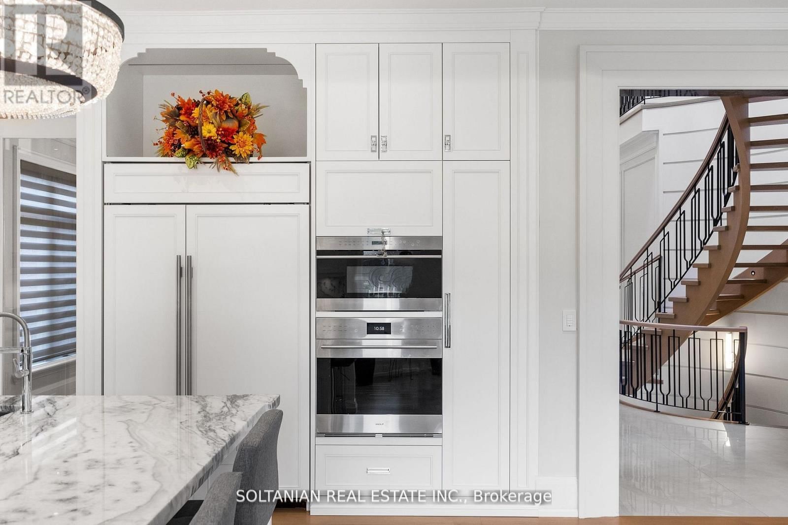 319 BETTY ANN DRIVE Image 4