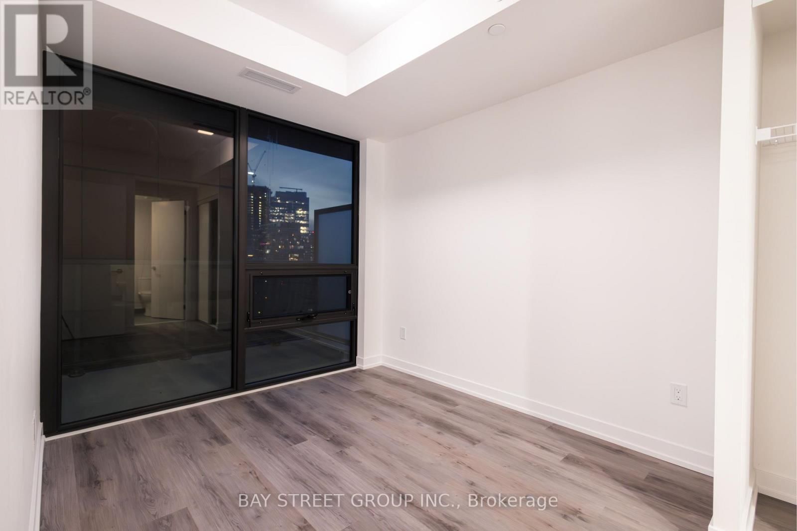 724 - 28 EASTERN AVENUE Image 9