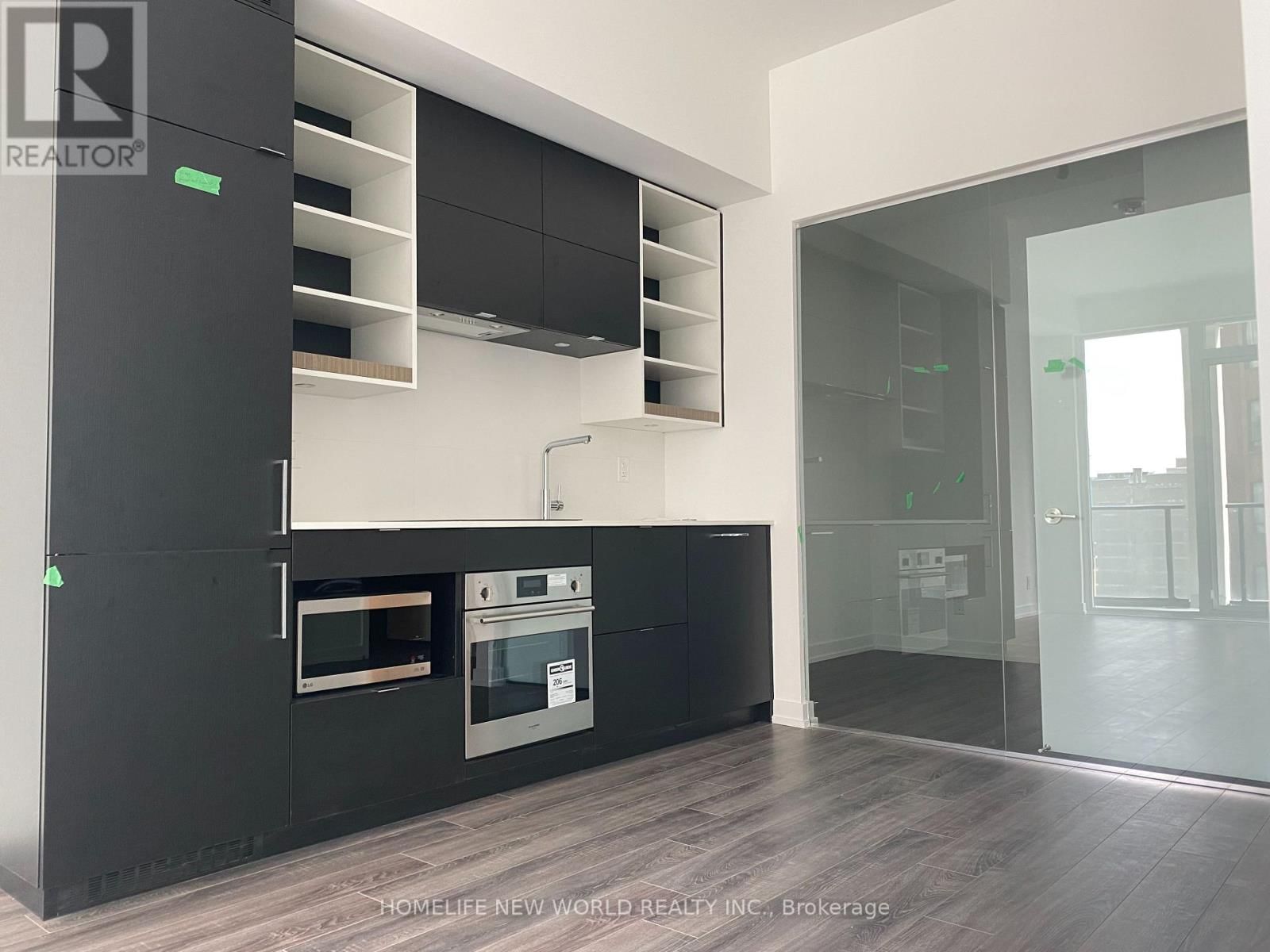 1212 - 20 EDWARD STREET Image 8