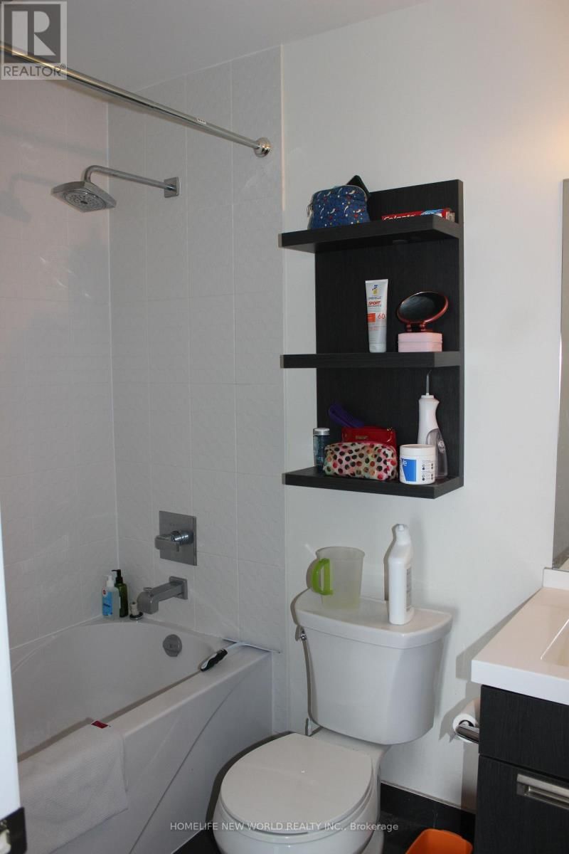 3401 - 28 TED ROGERS WAY Image 15