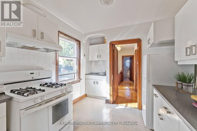 Image #1 of Commercial for Sale at Augusta, Toronto , Ontario