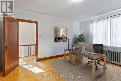 Image #1 of Commercial for Sale at Augusta, Toronto , Ontario