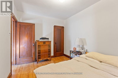 Image #1 of Commercial for Sale at Augusta, Toronto , Ontario