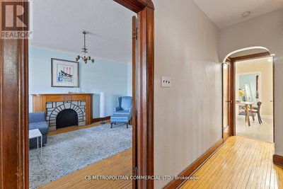 Image #1 of Commercial for Sale at Augusta, Toronto , Ontario