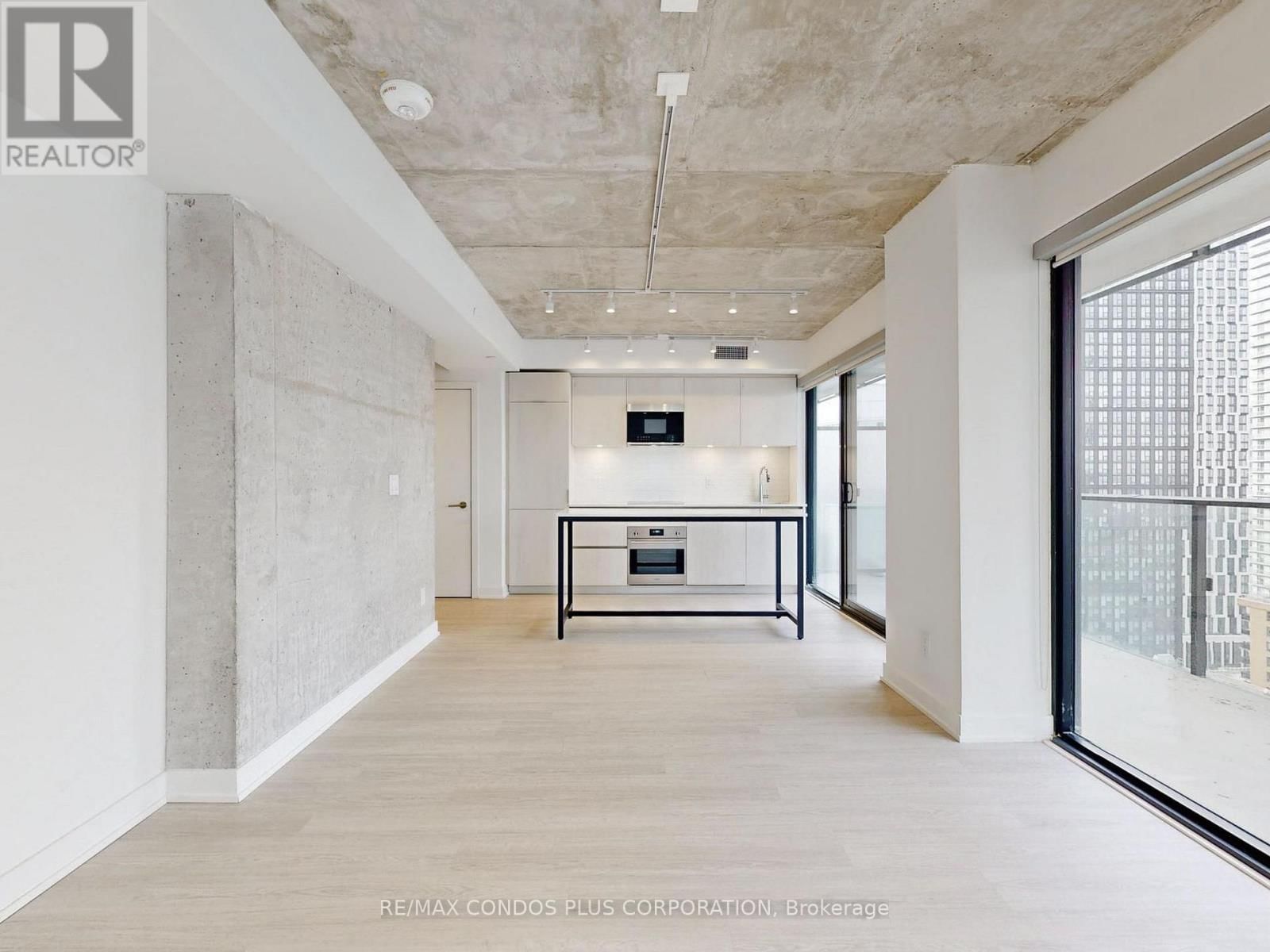 2405 - 47 MUTUAL STREET Image 13