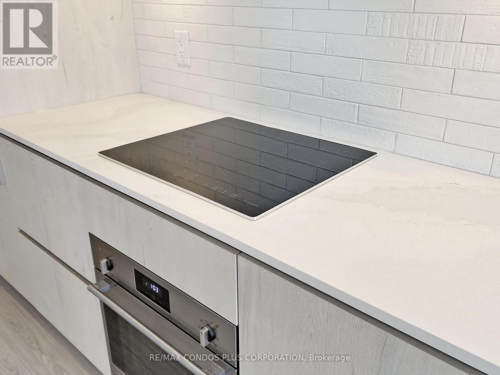 2405 - 47 MUTUAL STREET Image 19