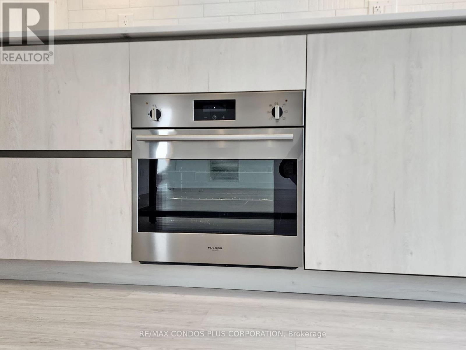 2405 - 47 MUTUAL STREET Image 20