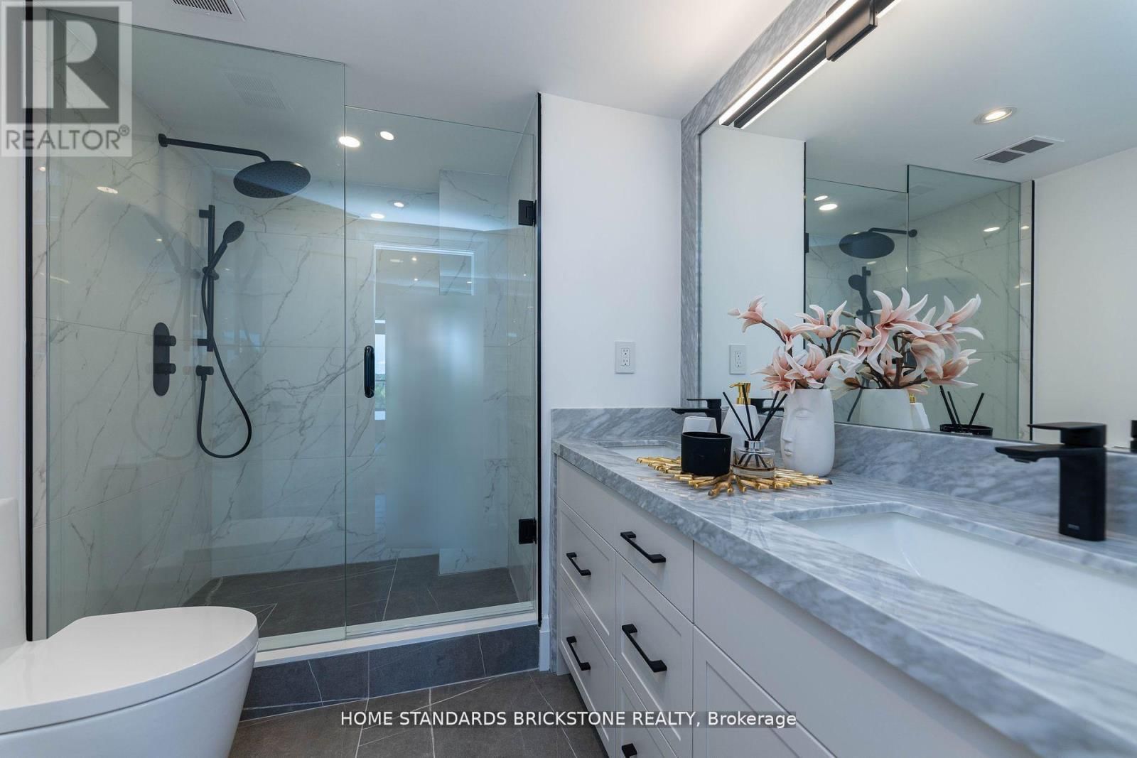 9D - 66 COLLIER STREET Image 24