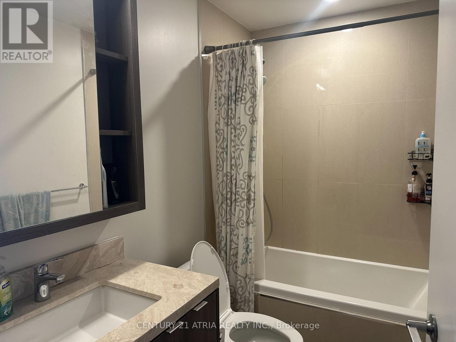 2108 - 115 BLUE JAYS WAY Image 14