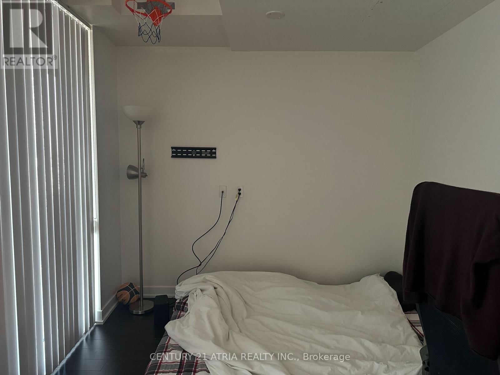 2108 - 115 BLUE JAYS WAY Image 16