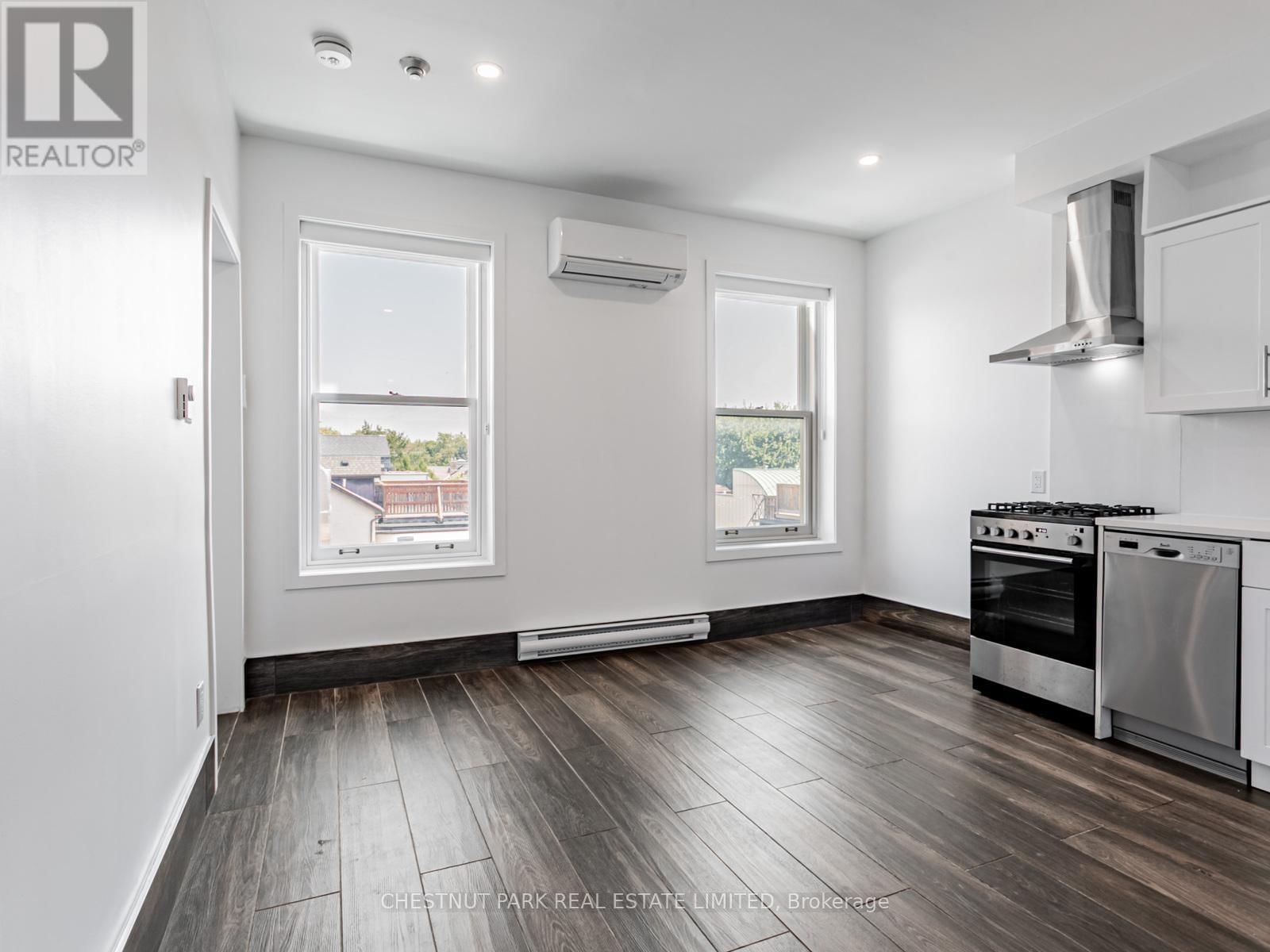 304A - 535 PARLIAMENT STREET Image 5