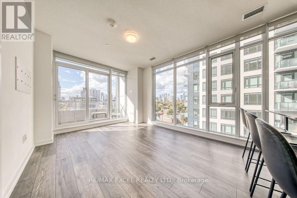 1009 - 225 SUMACH STREET Image 13