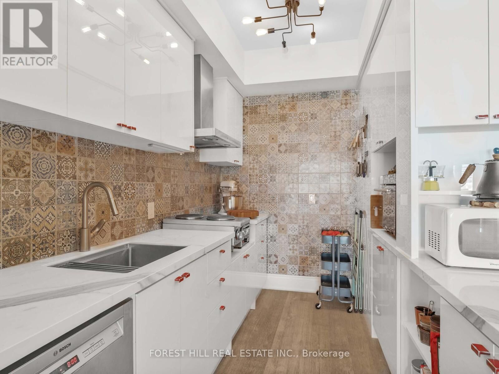 606 - 600 QUEENS QUAY WEST Image 14