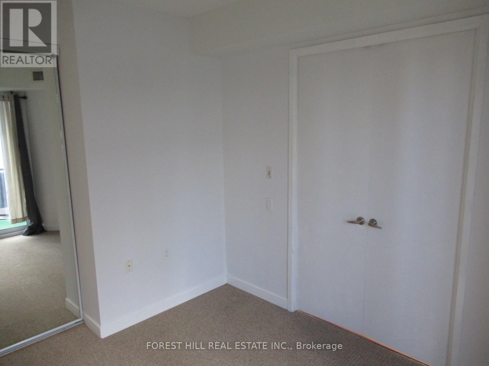 1808 - 85 BLOOR STREET EAST Image 11