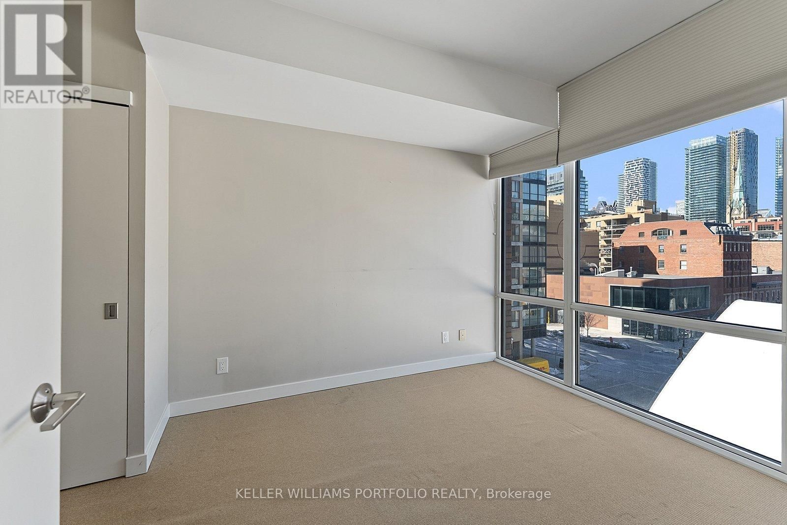 404 - 3 MARKET STREET Image 13