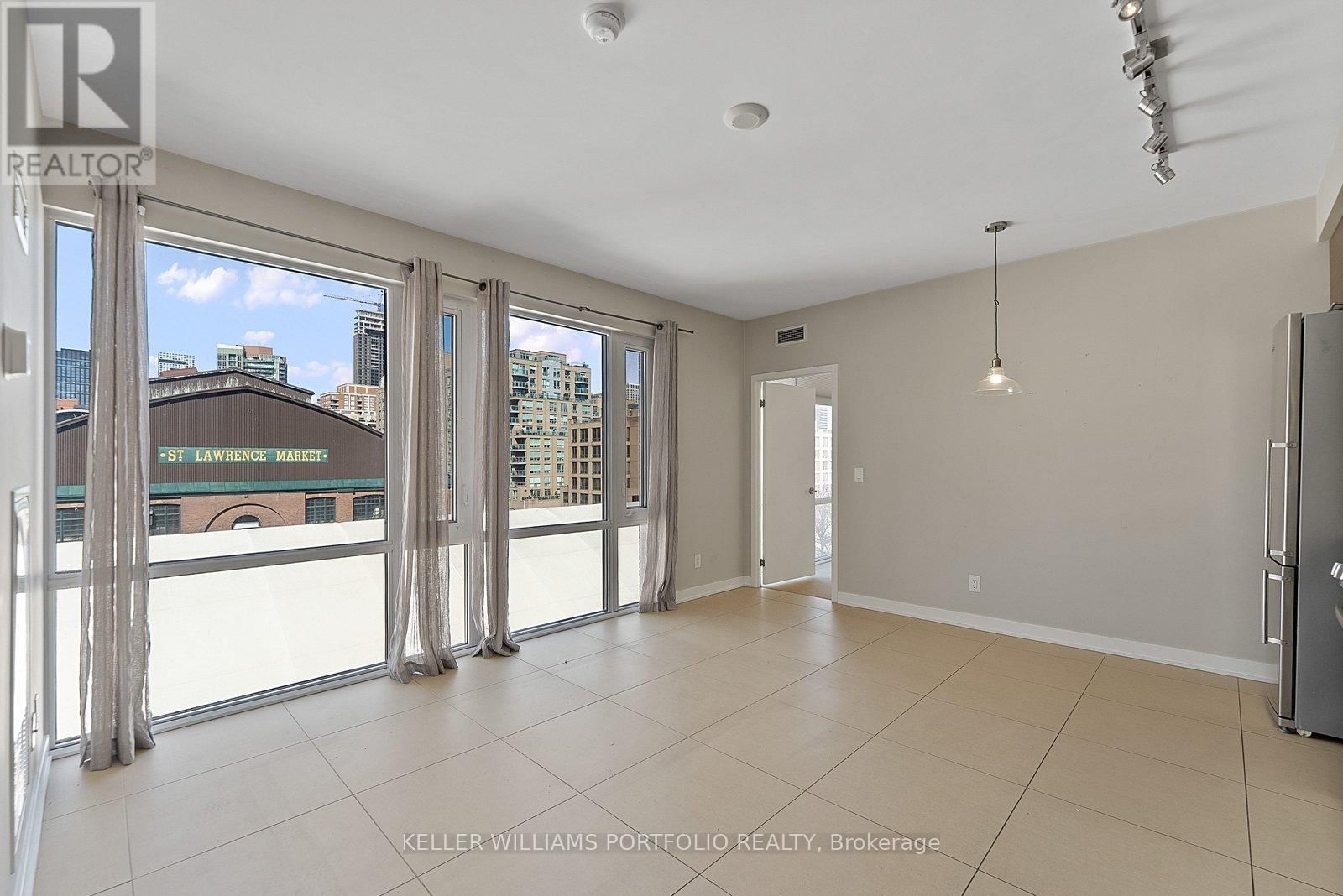 404 - 3 MARKET STREET Image 6