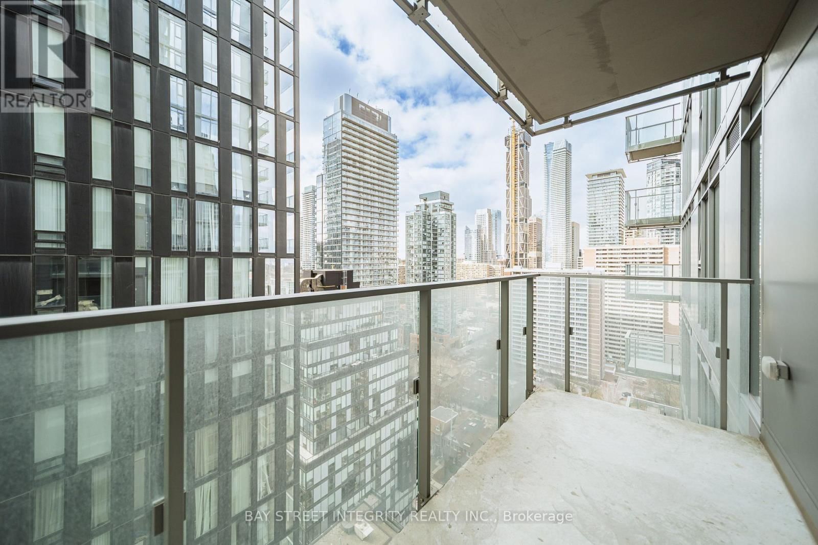 2801 - 50 WELLESLEY E STREET Image 24