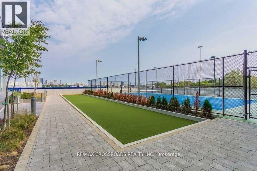 1003 - 115 MCMAHON DRIVE Image 12