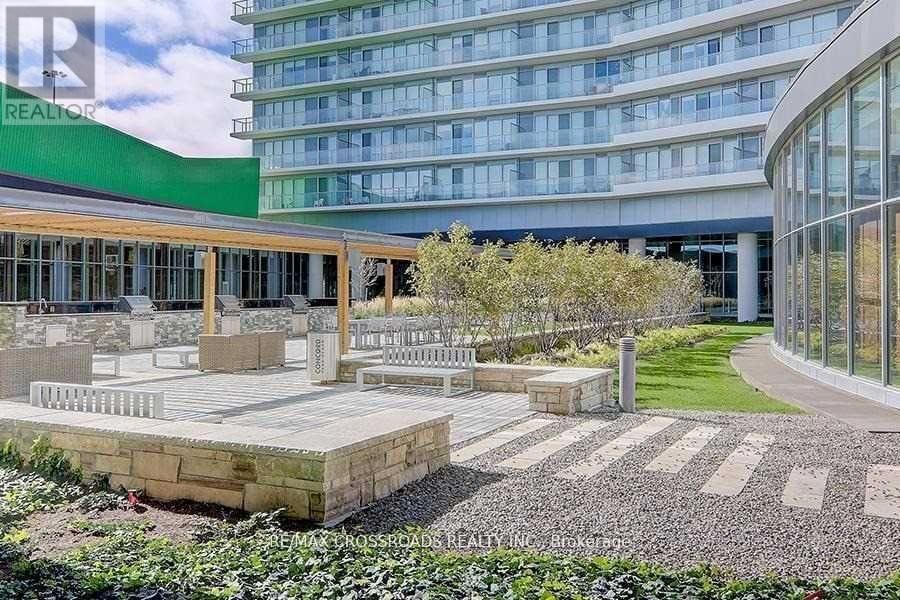 1003 - 115 MCMAHON DRIVE Image 15