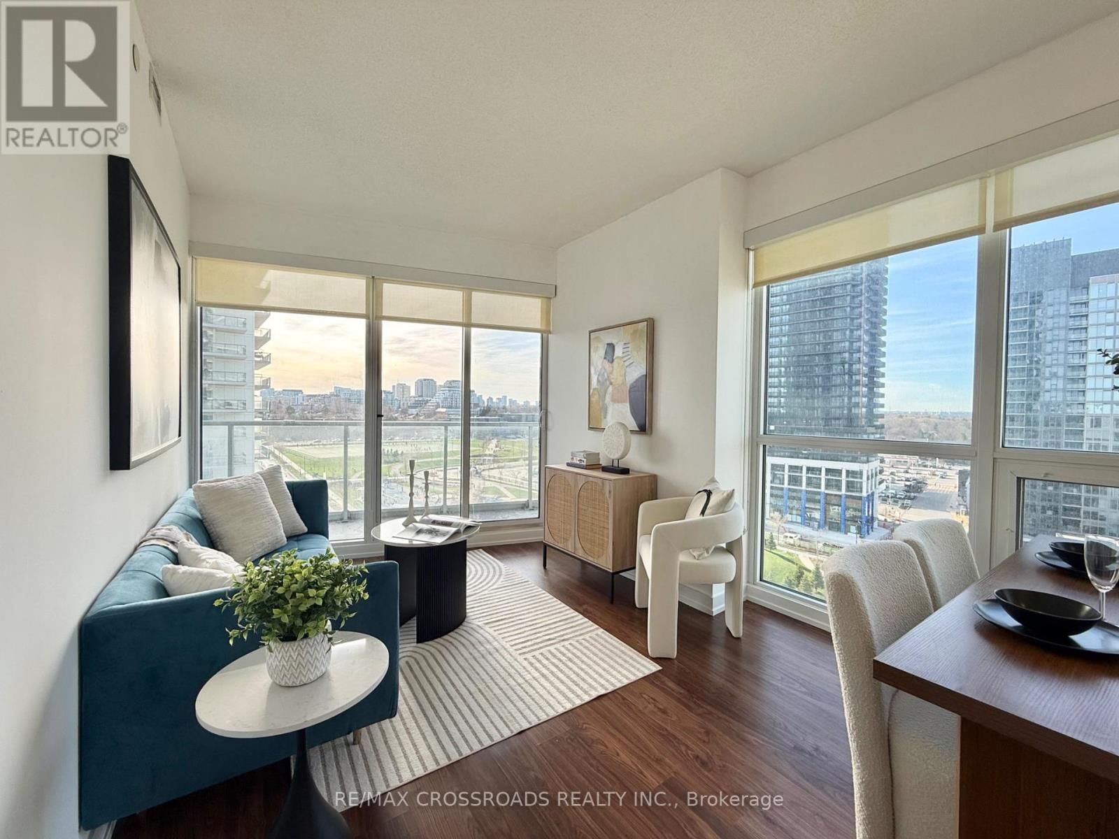 1003 - 115 MCMAHON DRIVE Image 5