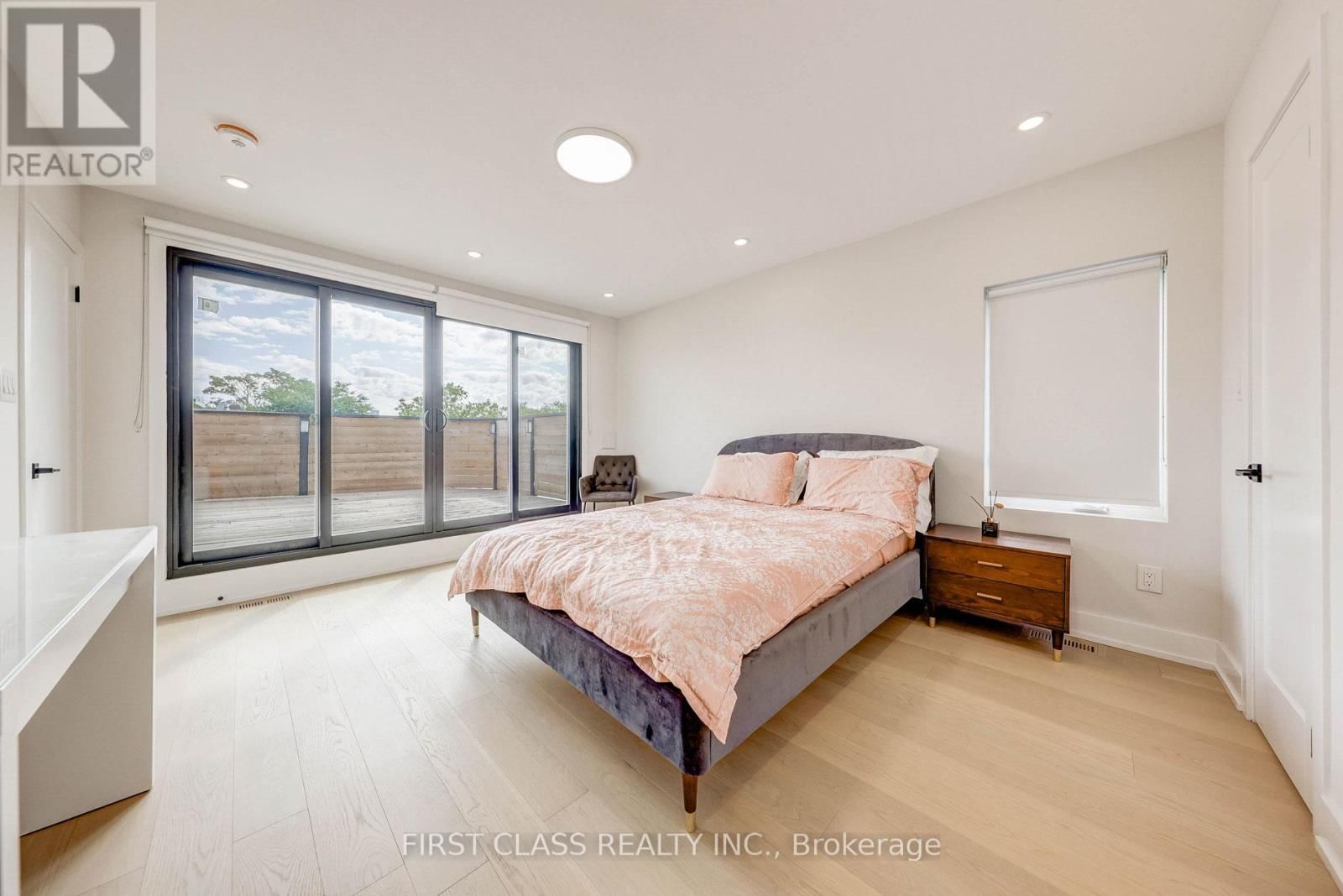 431 ROXTON ROAD Image 25