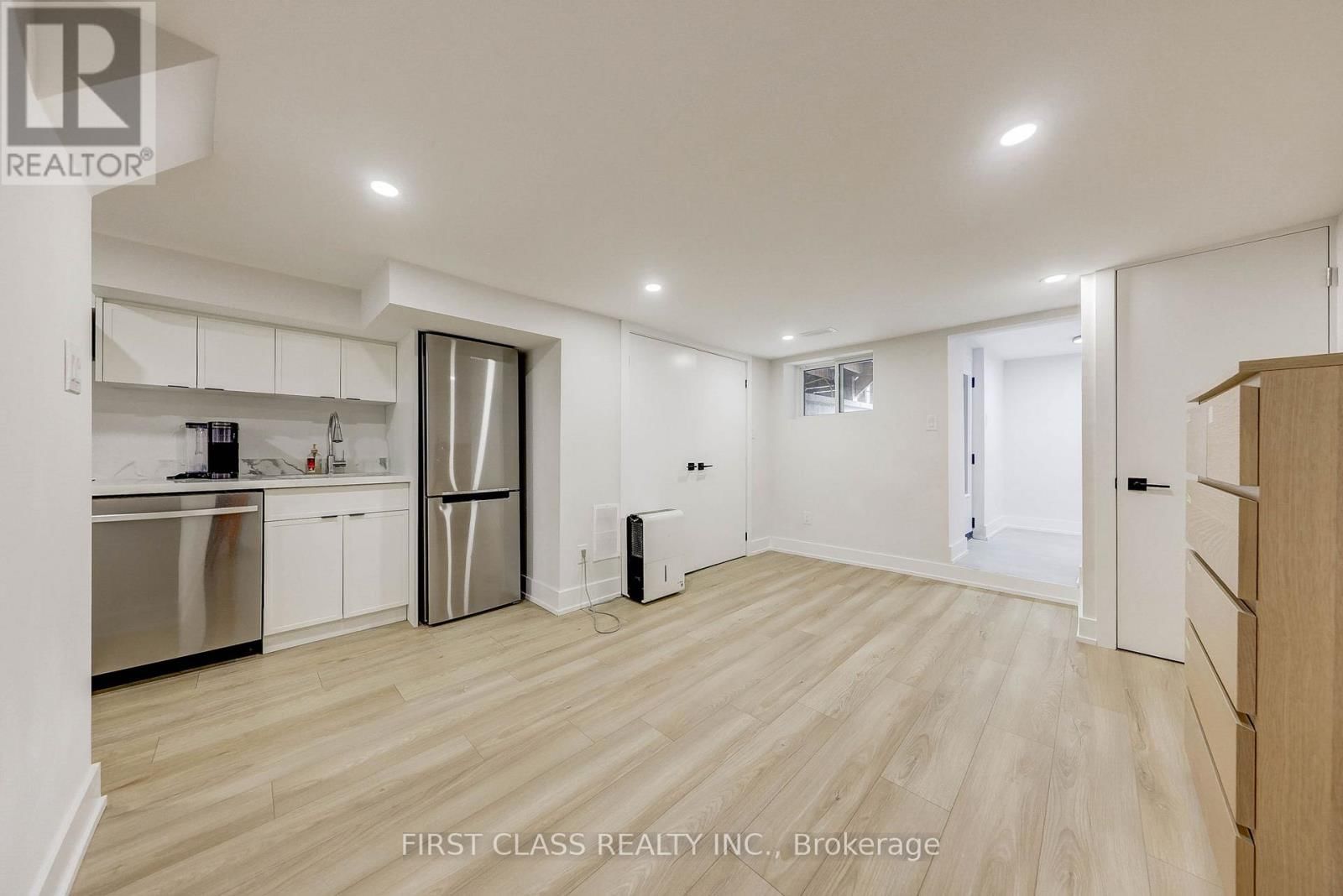 431 ROXTON ROAD Image 38