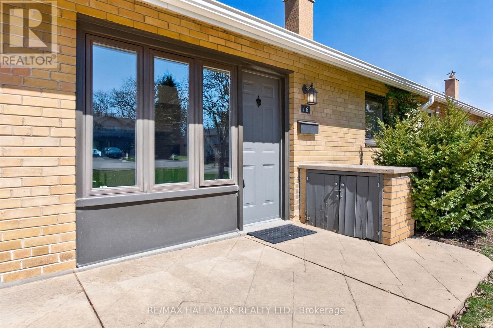 16 BURDOCK LANE Image 1