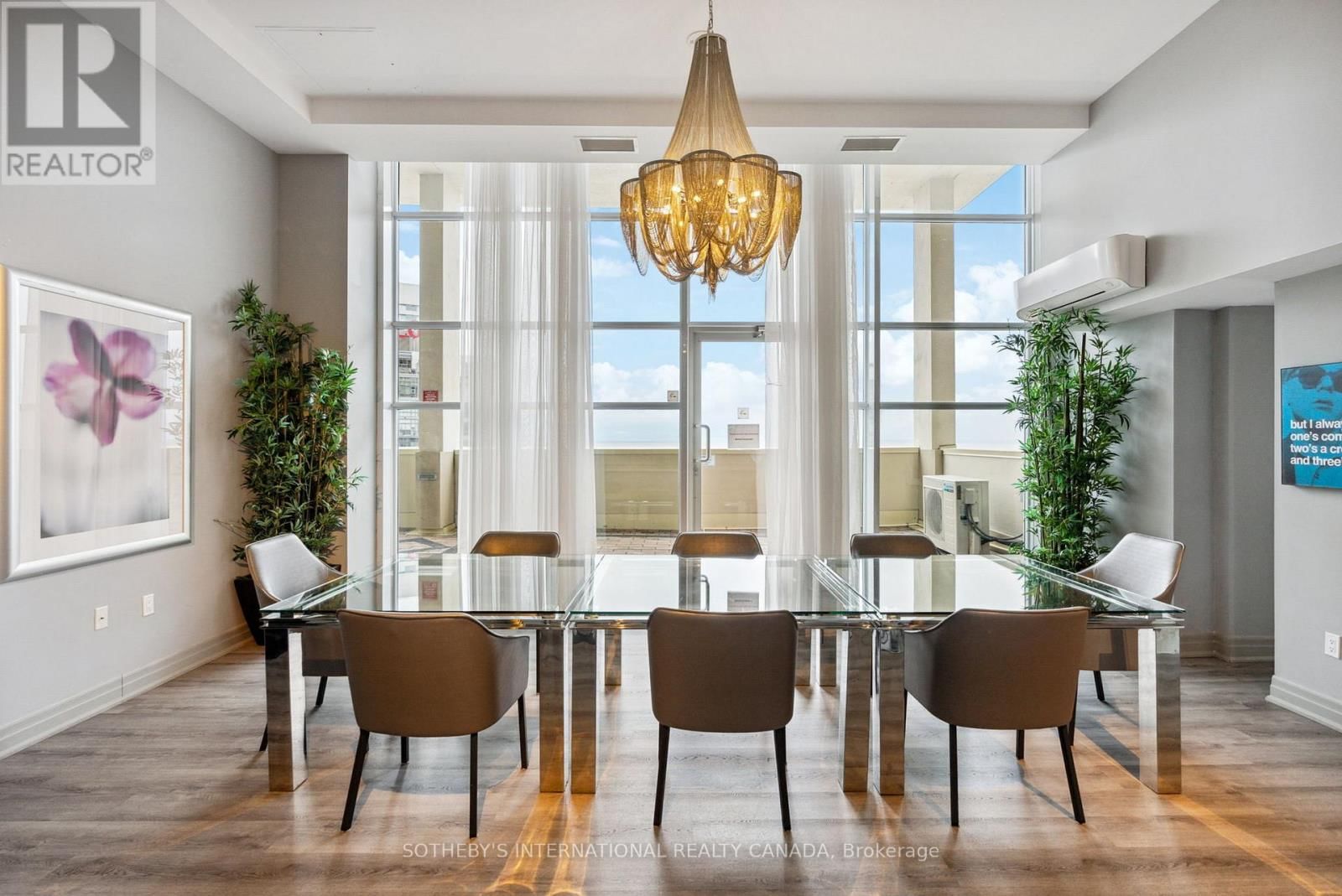 2704 - 628 FLEET STREET Image 36