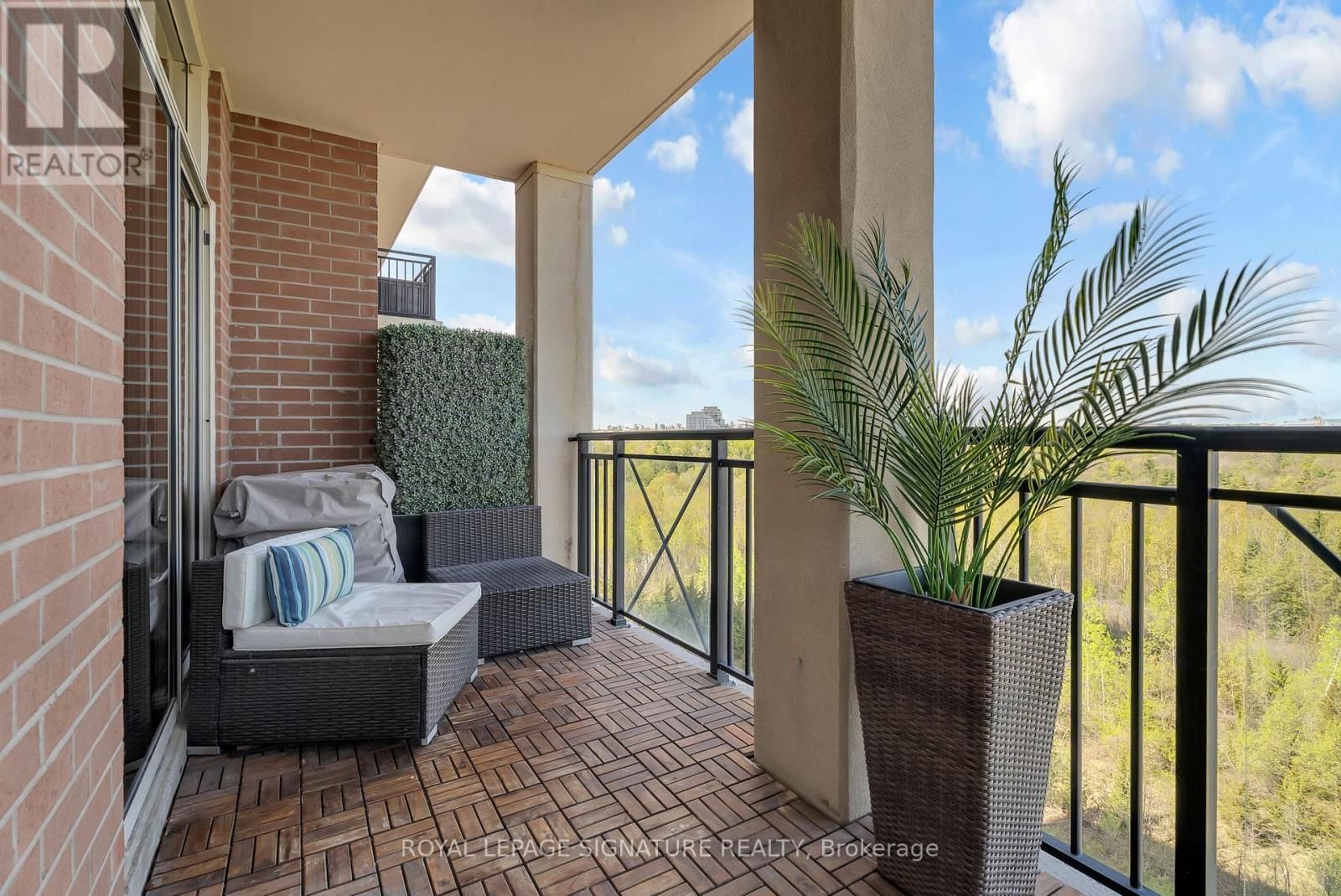 905 - 1101 LESLIE STREET Image 28