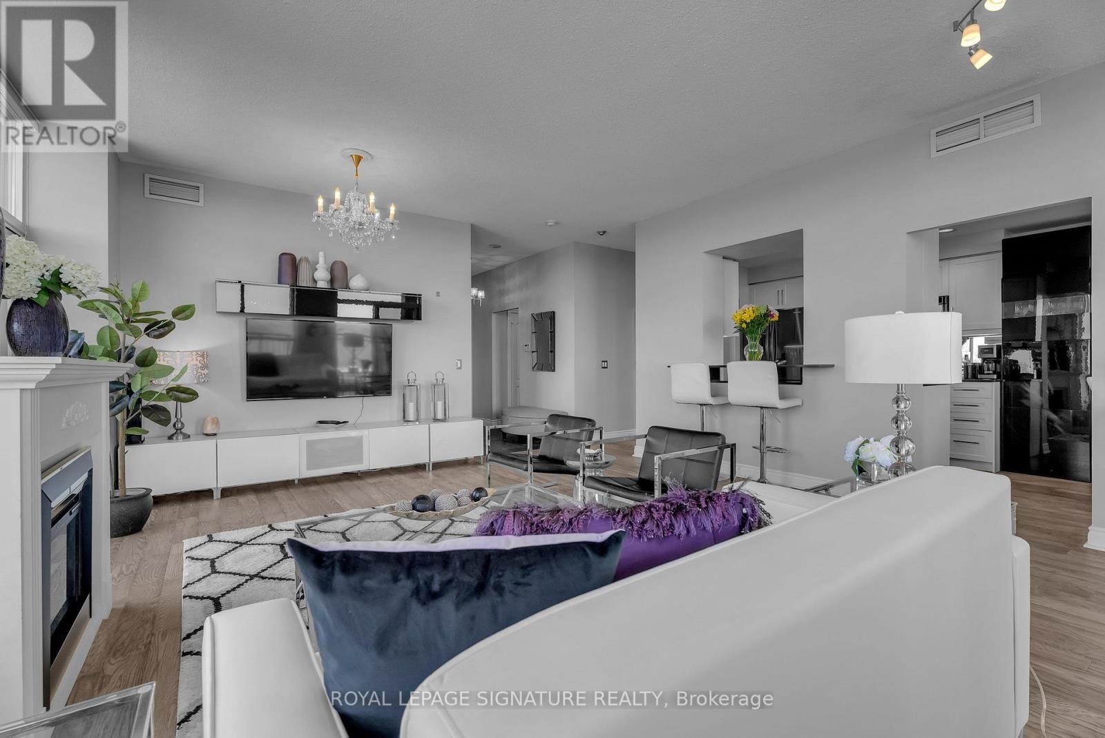 905 - 1101 LESLIE STREET Image 5