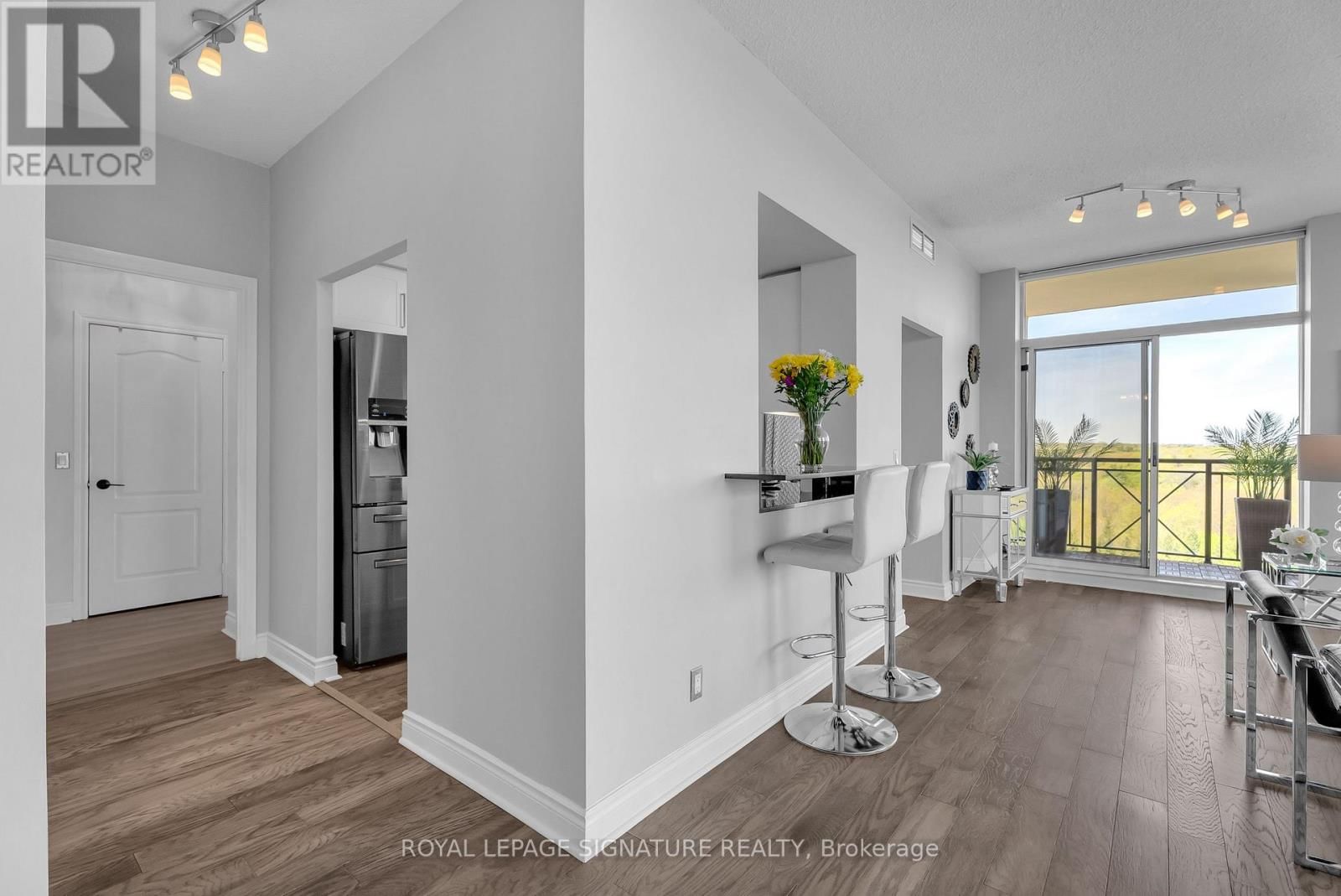 905 - 1101 LESLIE STREET Image 7