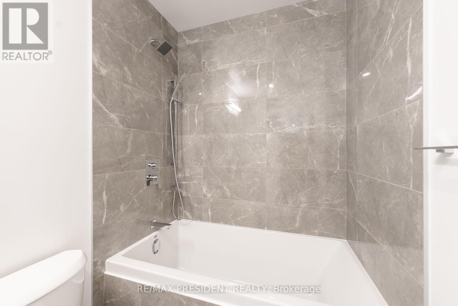 402 - 284 KING STREET EAST Image 13