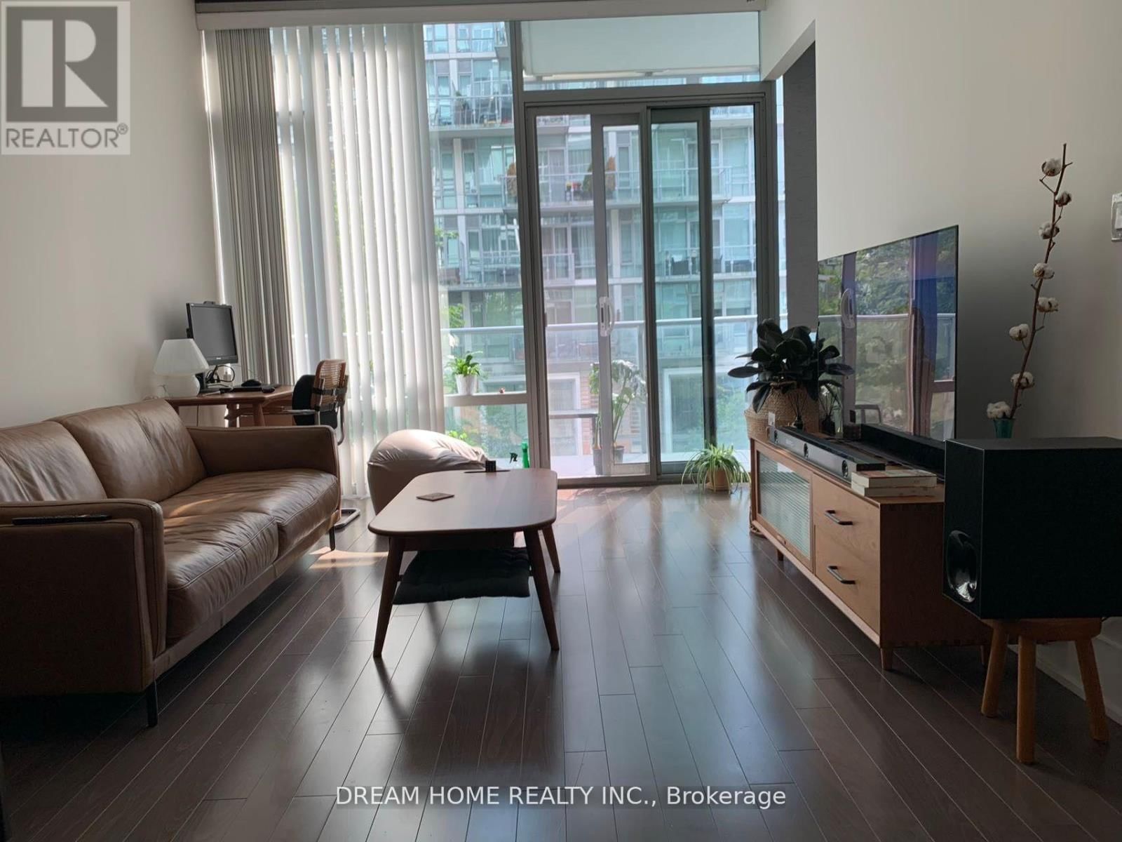 305 - 39 QUEENS QUAY EAST Image 3