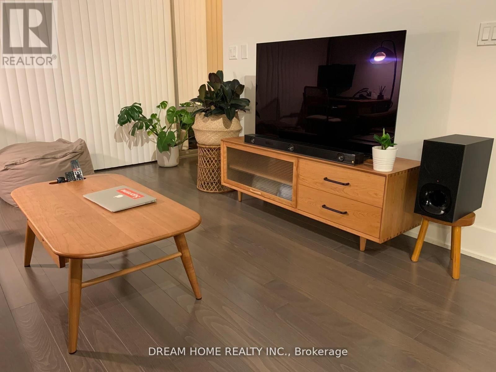 305 - 39 QUEENS QUAY EAST Image 9