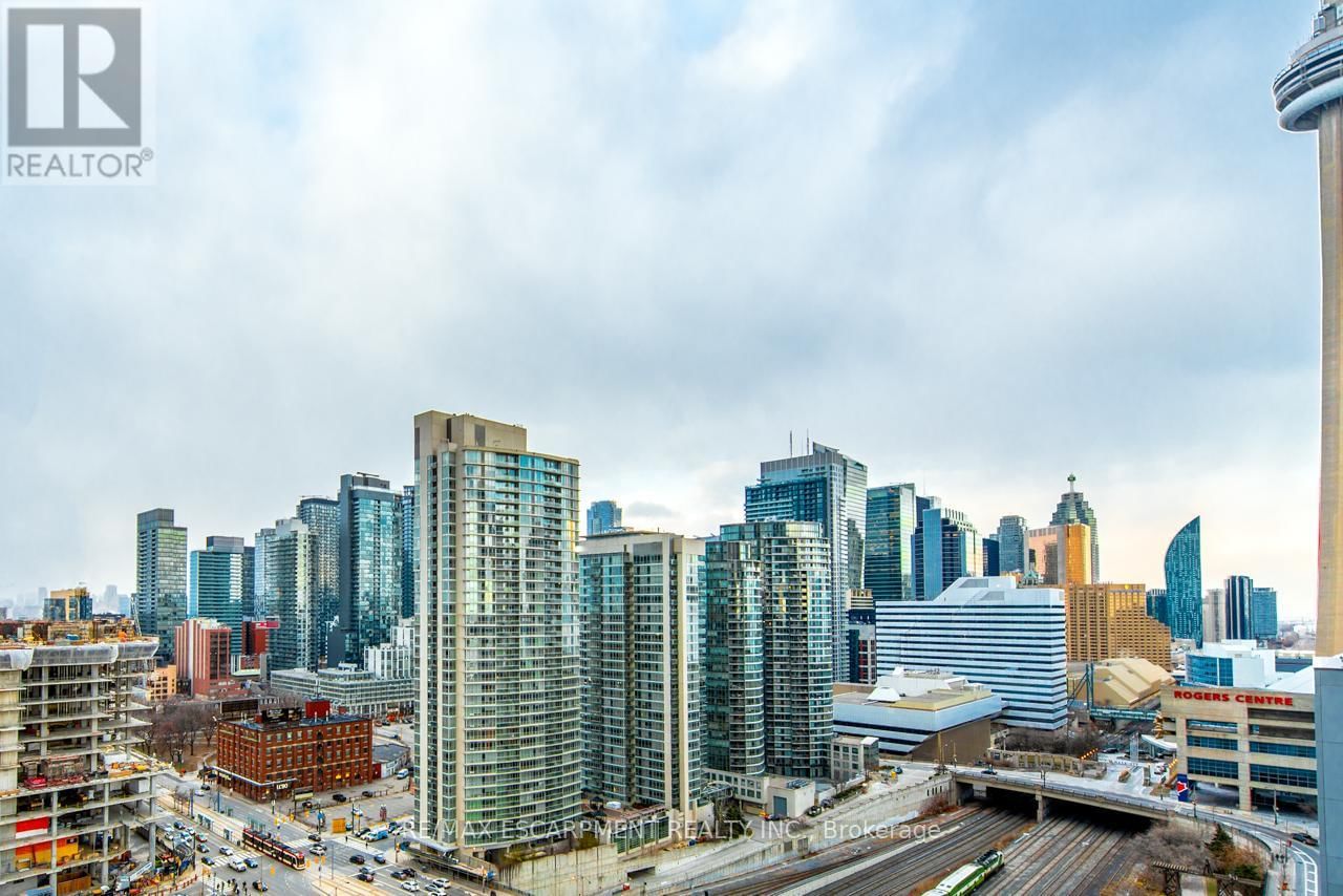 2501 - 25 TELEGRAM MEWS Image 16