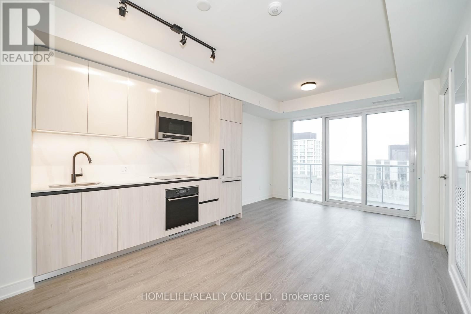 1207 - 425 FRONT STREET EAST Image 13